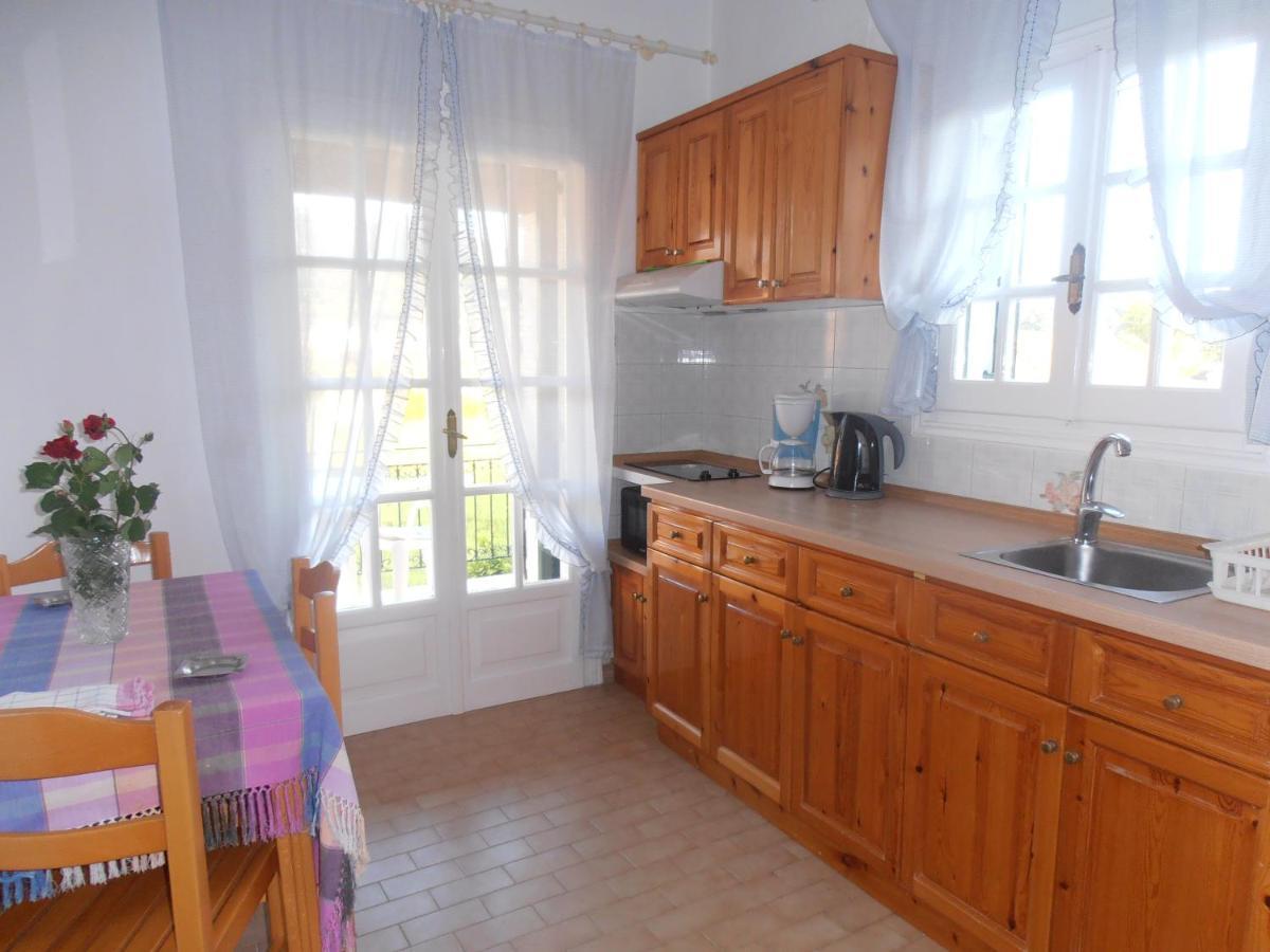 Elizabeth Apartments Acharavi  Dış mekan fotoğraf