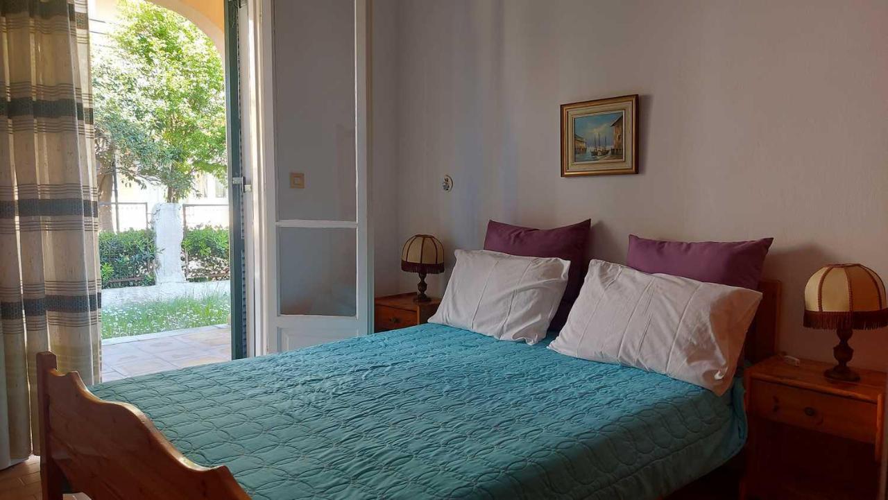 Elizabeth Apartments Acharavi  Dış mekan fotoğraf