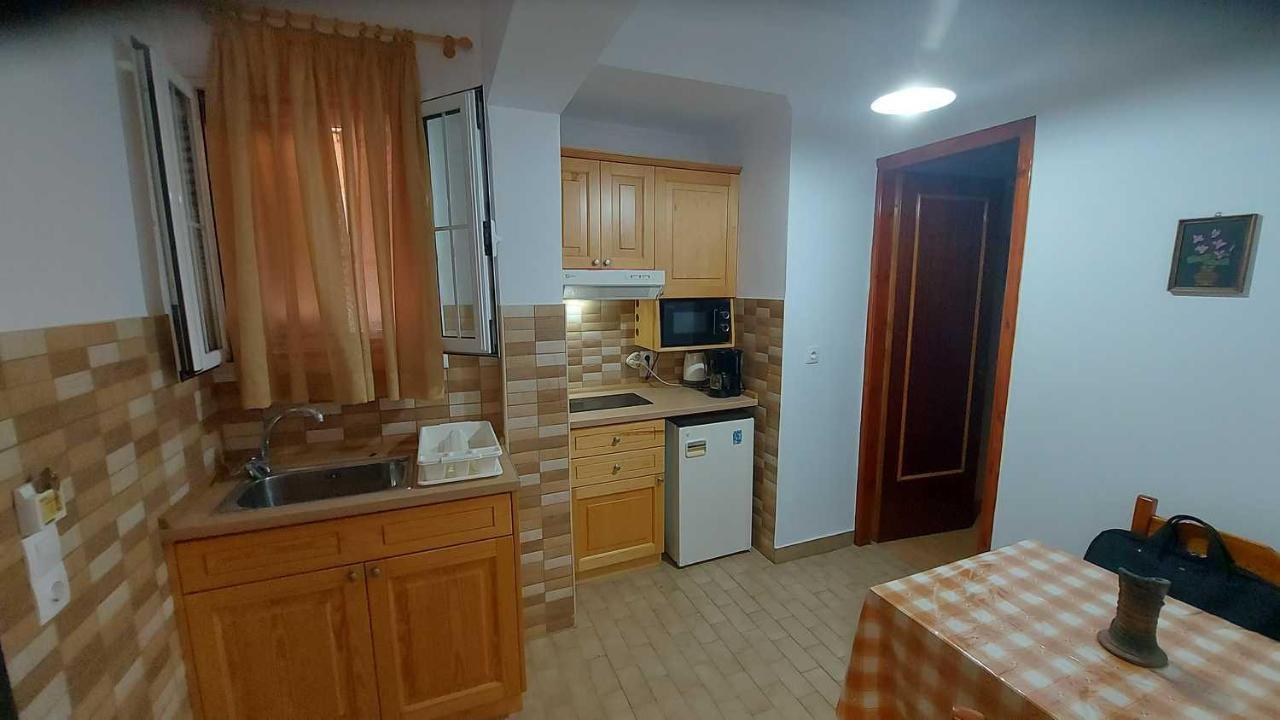 Elizabeth Apartments Acharavi  Dış mekan fotoğraf